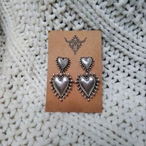 2 For 25$ Silver Heart Earrings (NWT)